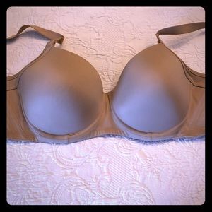 Modern movement size 36D bra